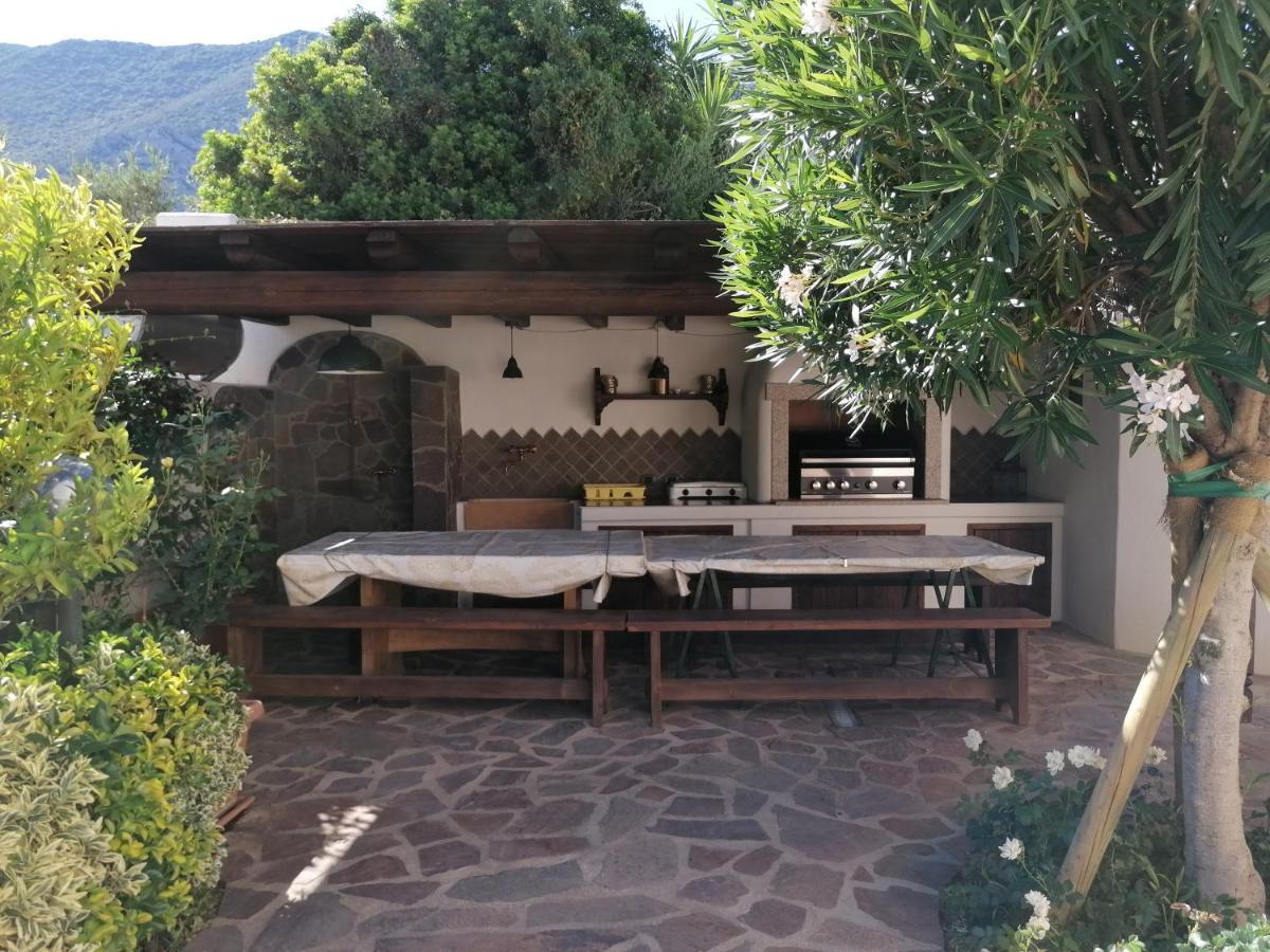 Casa Vacanze Villa Rosa Cala Gonone Exterior photo
